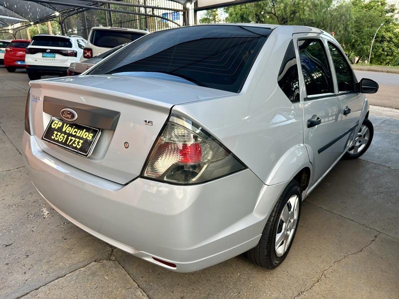 FORD Fiesta Sedan - Foto