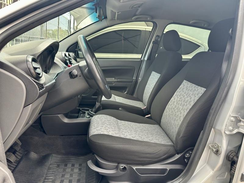 FORD Fiesta Sedan - Foto