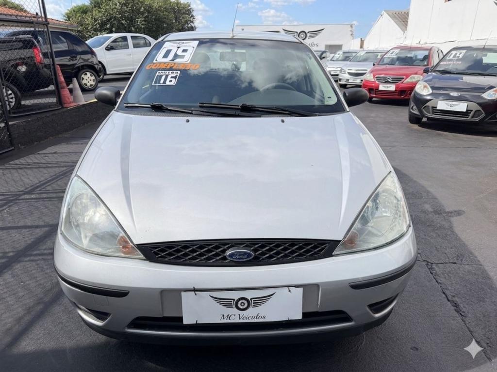 FORD Focus Hatch - Foto