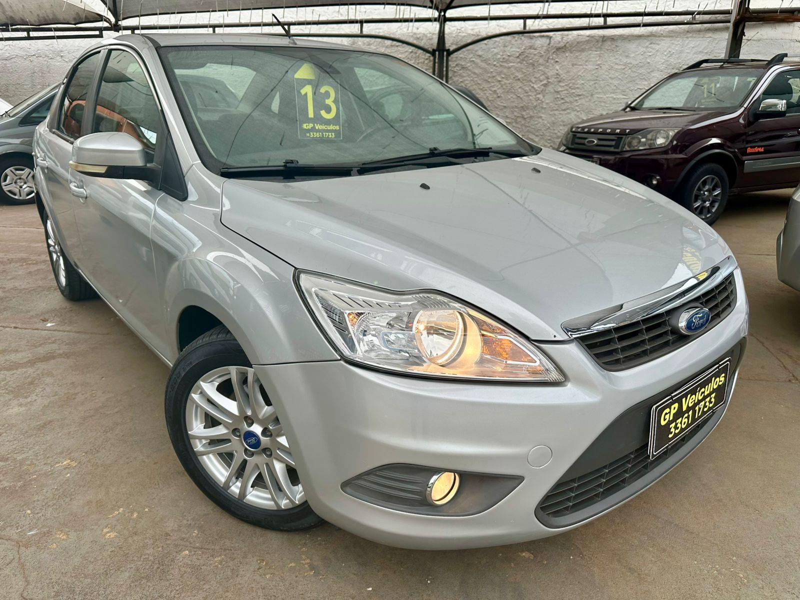 FORD Focus Sedan - Foto