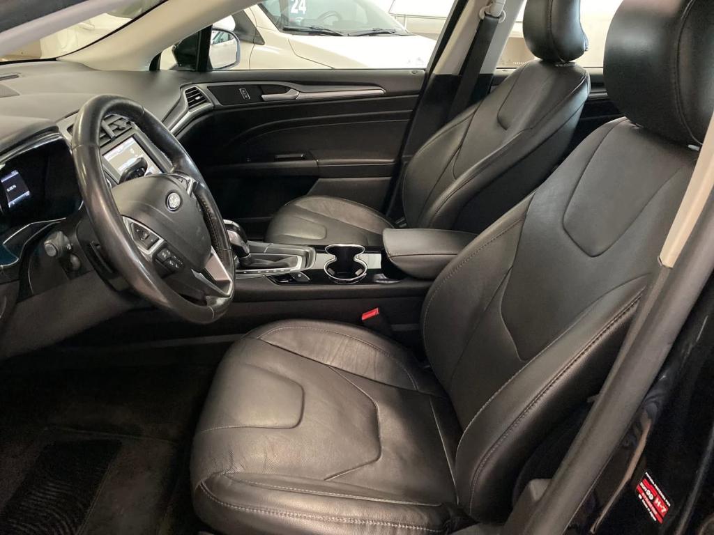 FORD Fusion - Foto