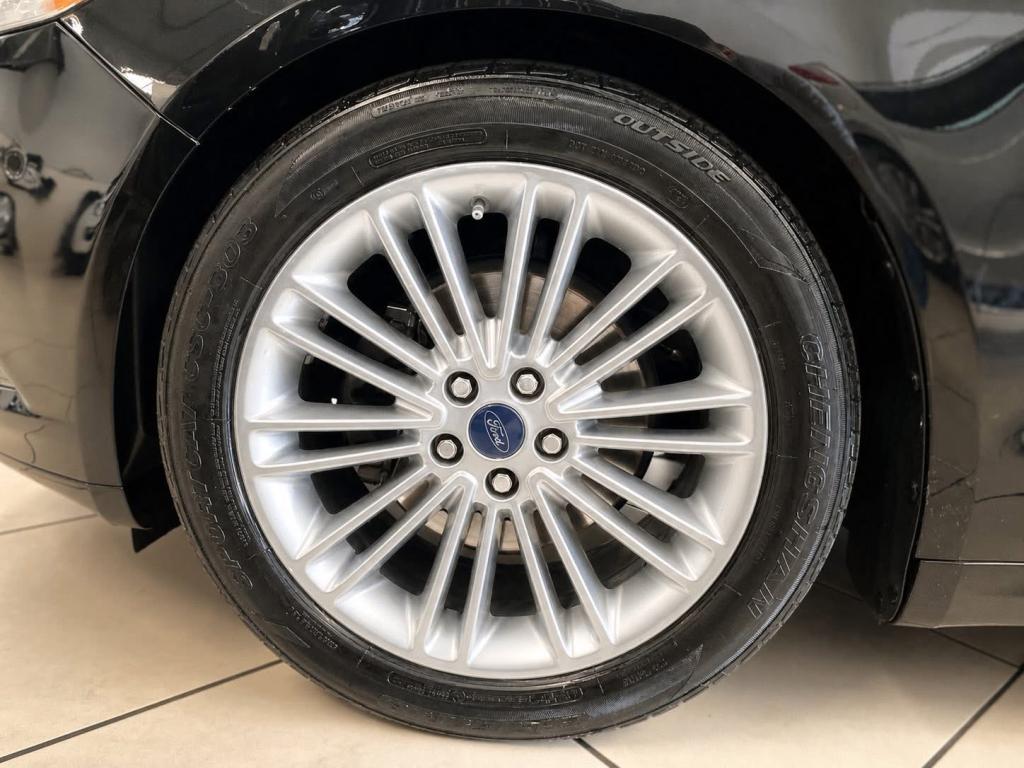 FORD Fusion - Foto