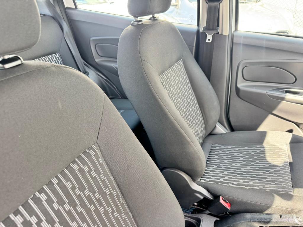 FORD Ka Hatch - Foto