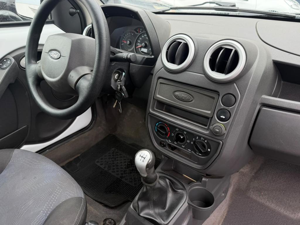 FORD Ka Hatch - Foto