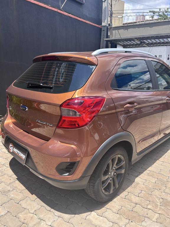 FORD Ka Hatch - Foto