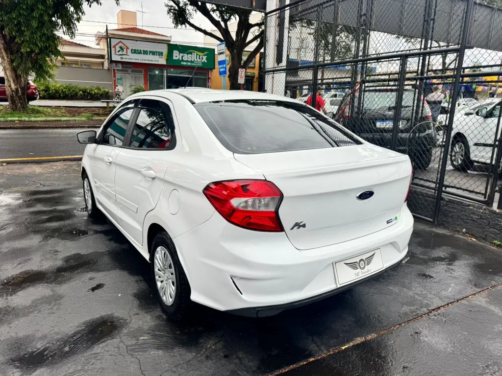 FORD Ka + Sedan - Foto