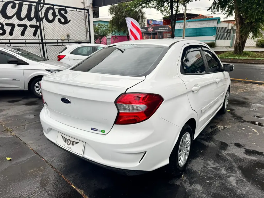 FORD Ka + Sedan - Foto