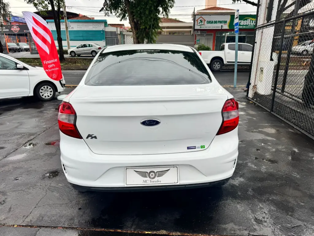 FORD Ka + Sedan - Foto