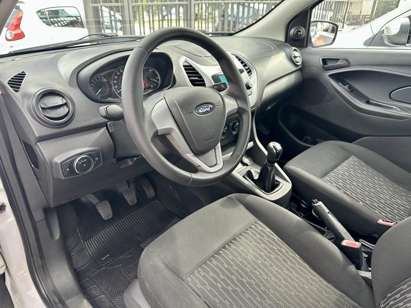 FORD Ka + Sedan - Foto