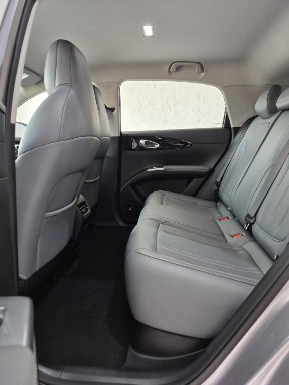 GEELY EX2 - Foto