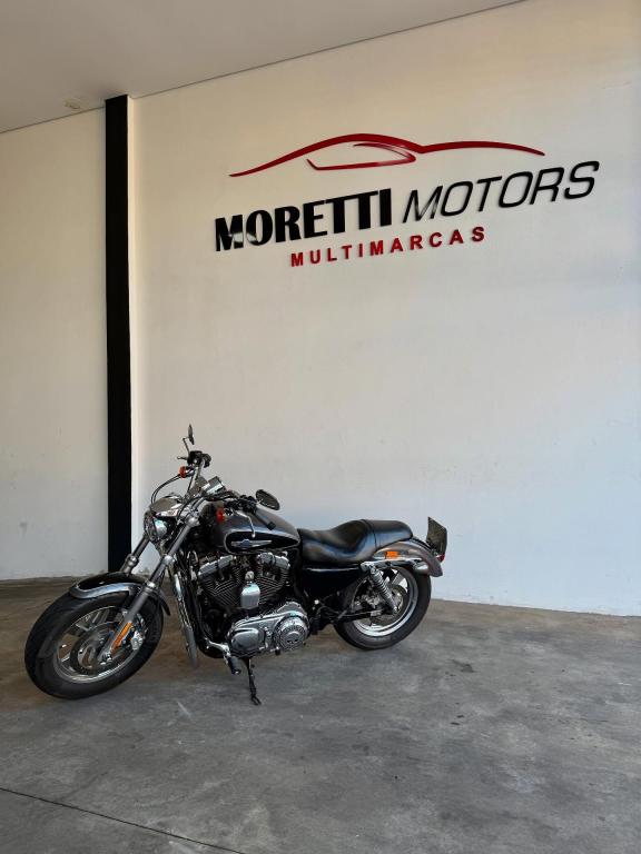 HARLEY DAVIDSON Sportster XL 1200 Custom - Foto