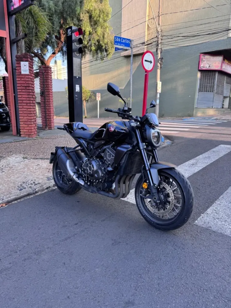 HONDA CB 1000 R - Foto