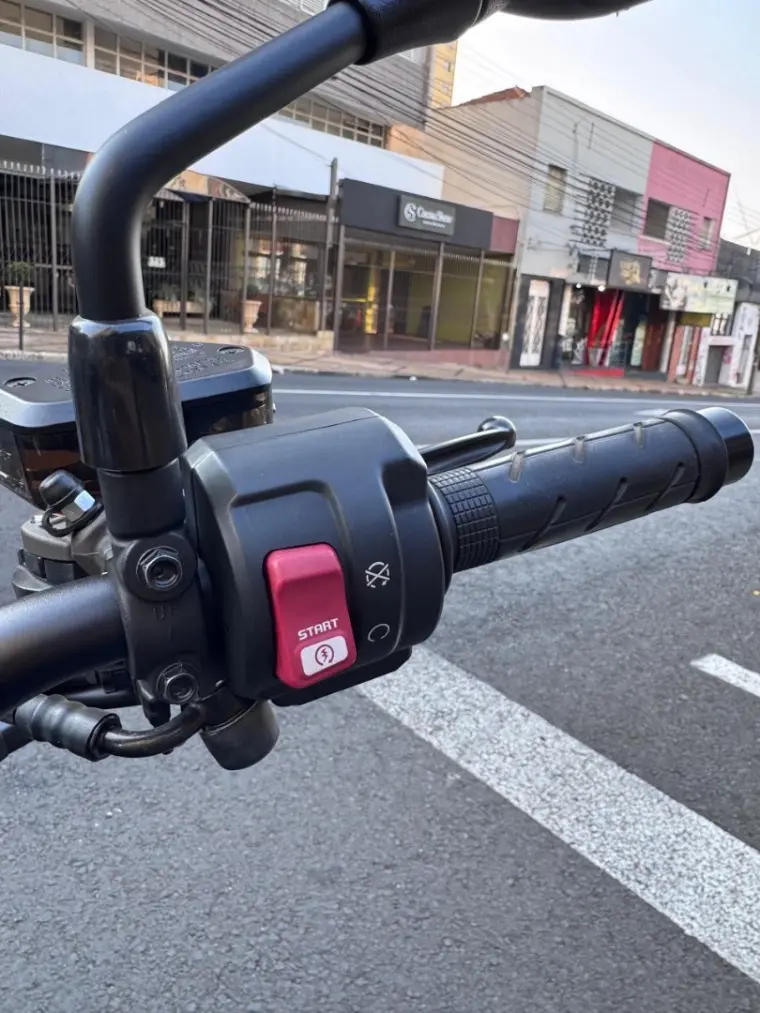 HONDA CB 1000 R - Foto