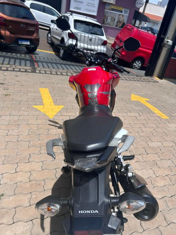 HONDA CB 250 F Twister - Foto