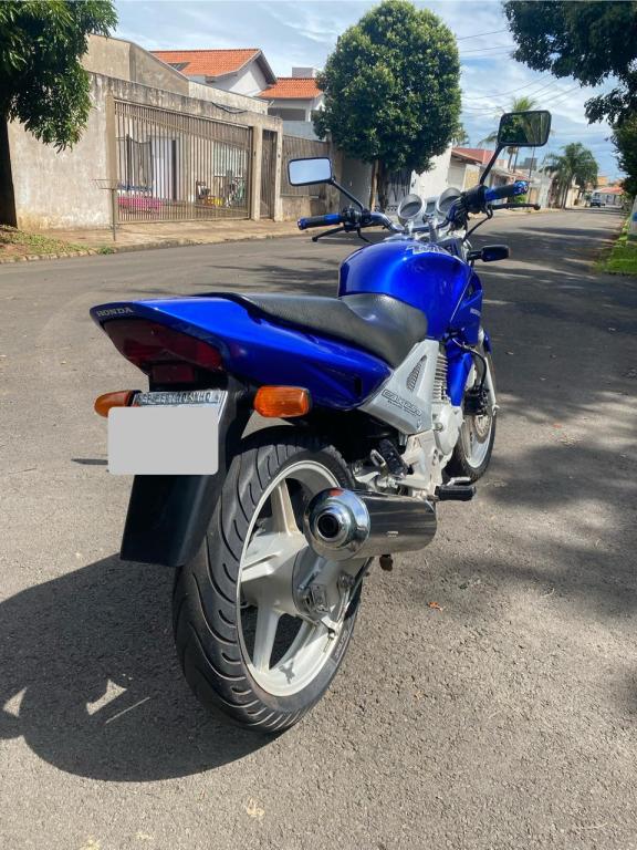 HONDA CB 250 F Twister - Foto