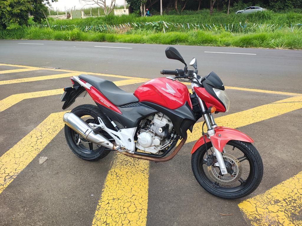HONDA CB 300 R - Foto