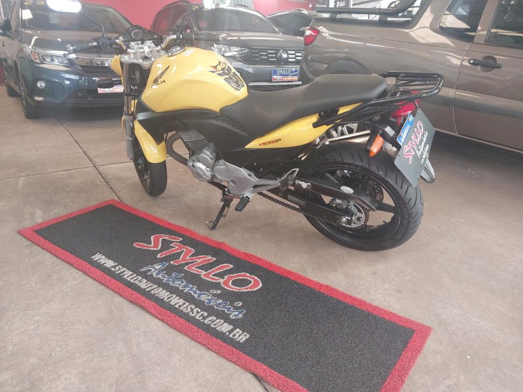 HONDA CB 300 R