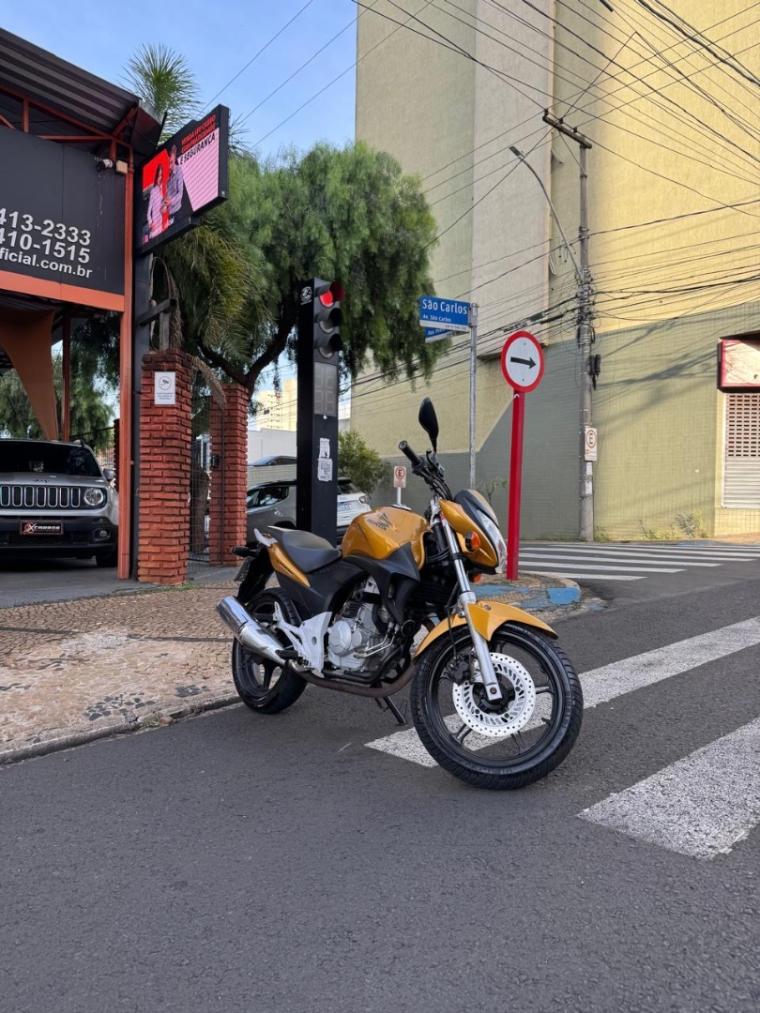 HONDA CB 300 R - Foto