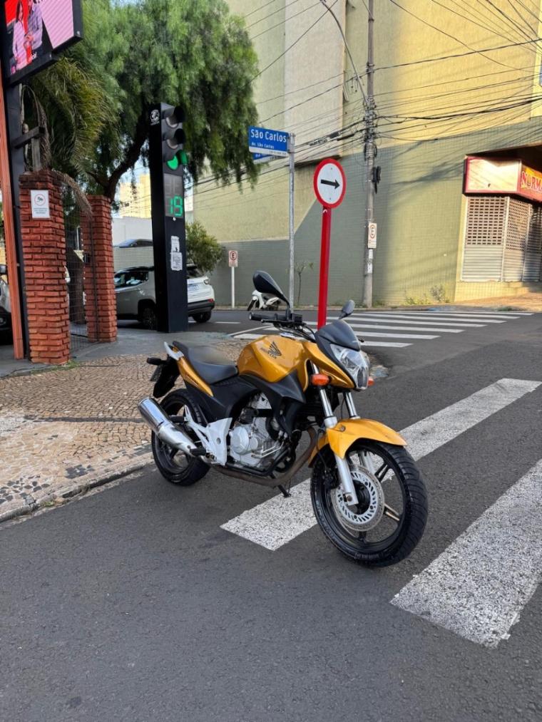 HONDA CB 300 R - Foto