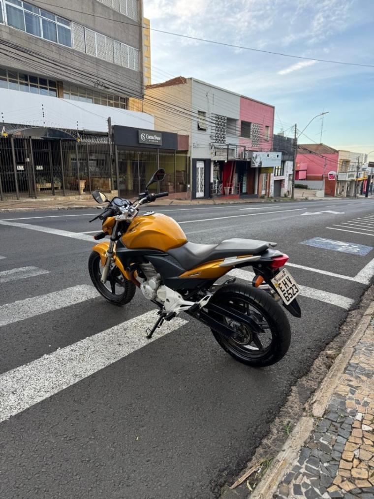 HONDA CB 300 R - Foto