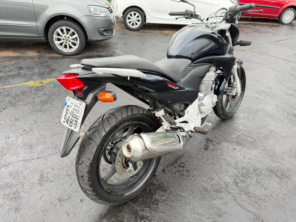 HONDA CB 300 R - Foto