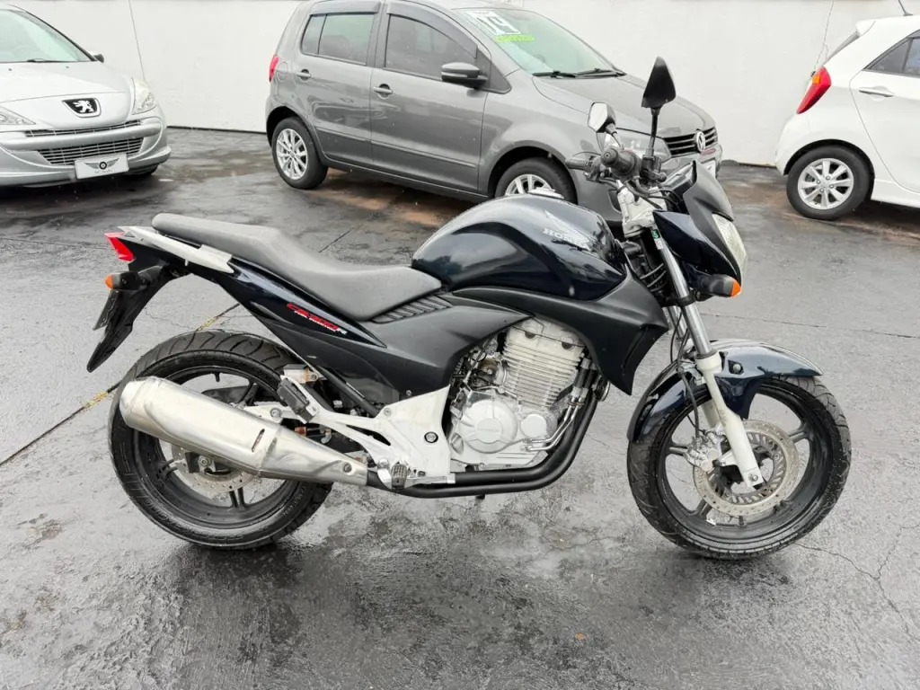 HONDA CB 300 R - Foto