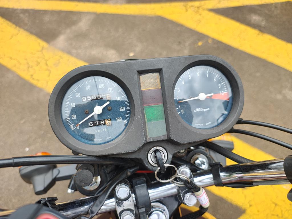 HONDA CB 400 - Foto