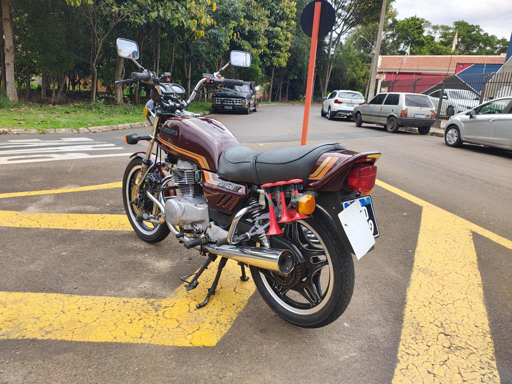 HONDA CB 400 - Foto
