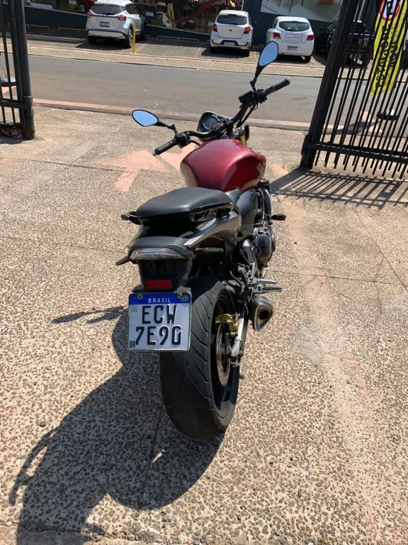 HONDA CB 600 F HORNET - Foto