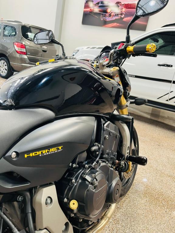 HONDA CB 600 F HORNET - Foto