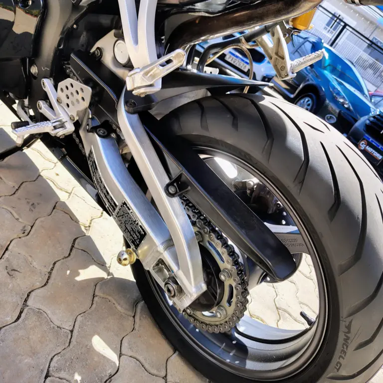 HONDA CBR 600 RR - Foto