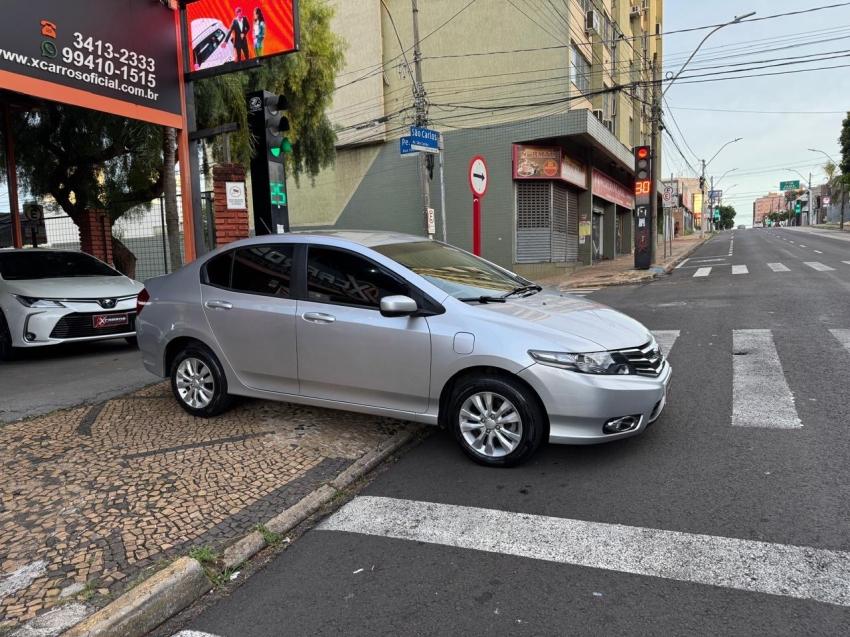 HONDA City Sedan - Foto