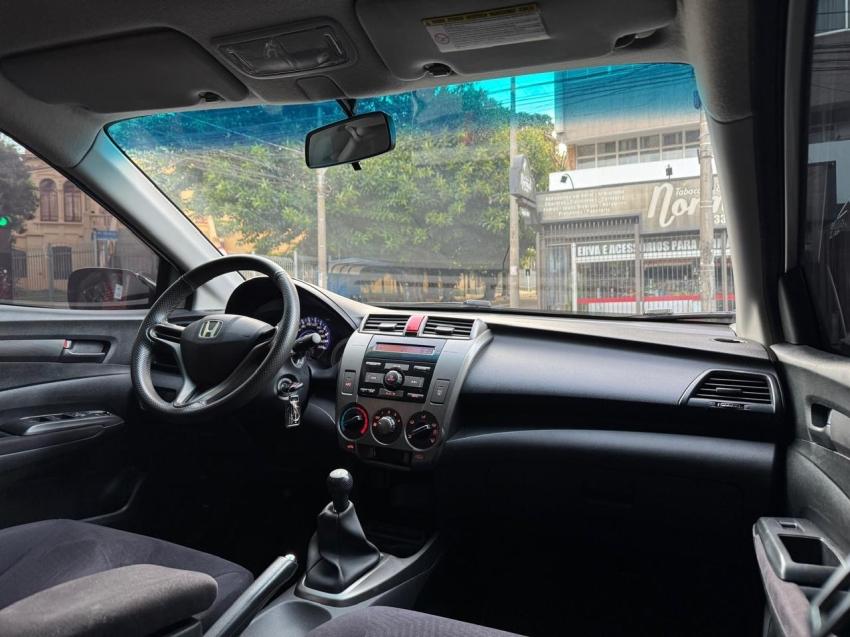 HONDA City Sedan - Foto