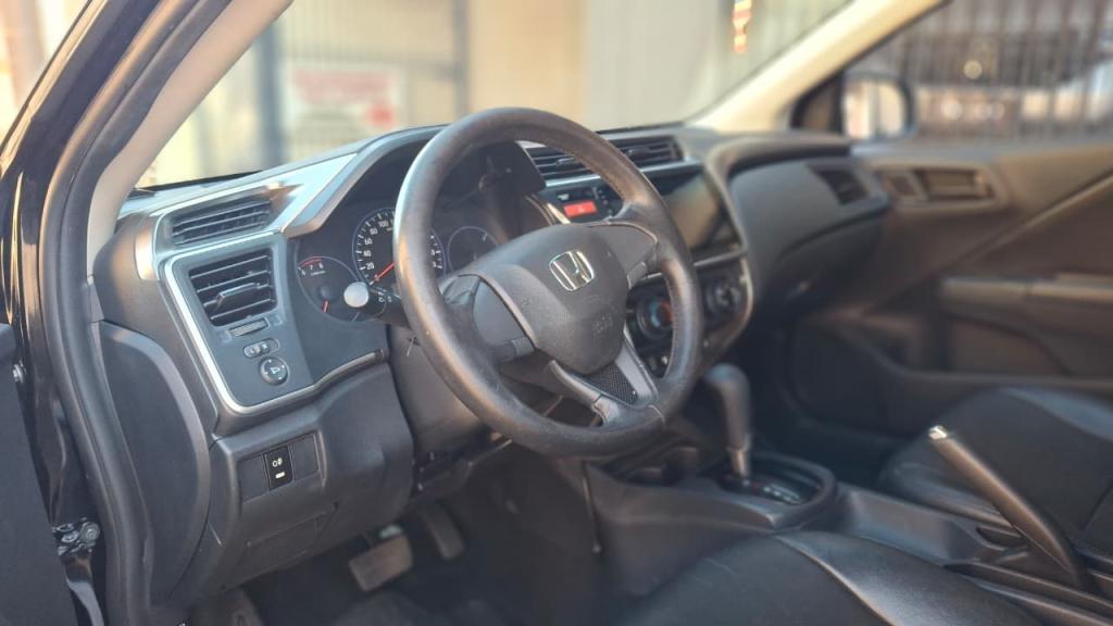 HONDA City Sedan - Foto