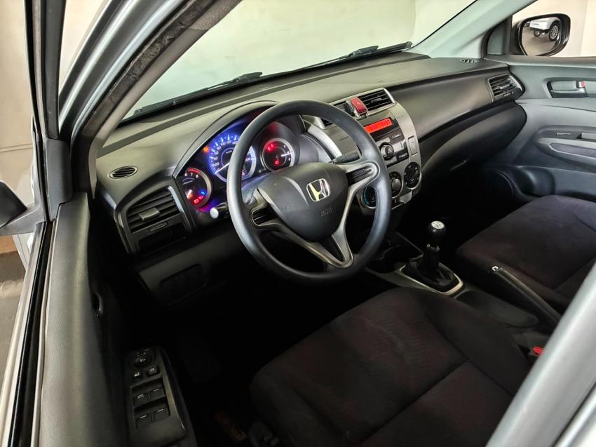 HONDA City Sedan - Foto