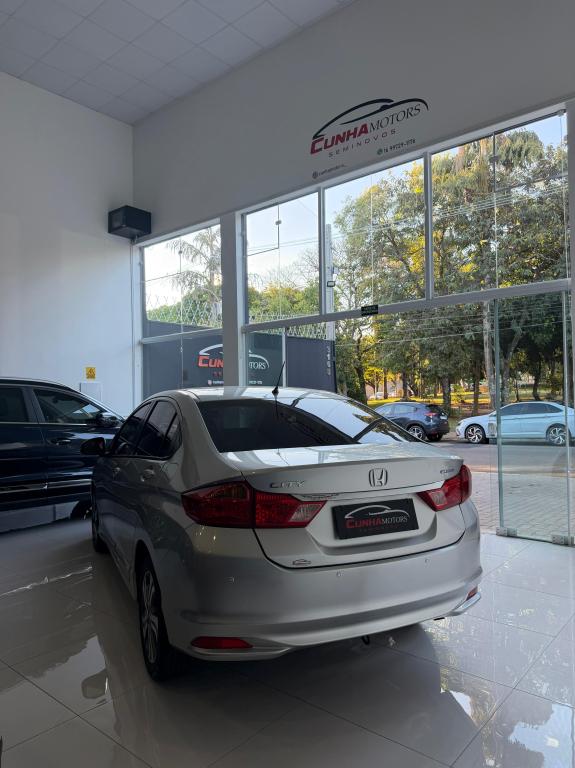 HONDA City Sedan - Foto