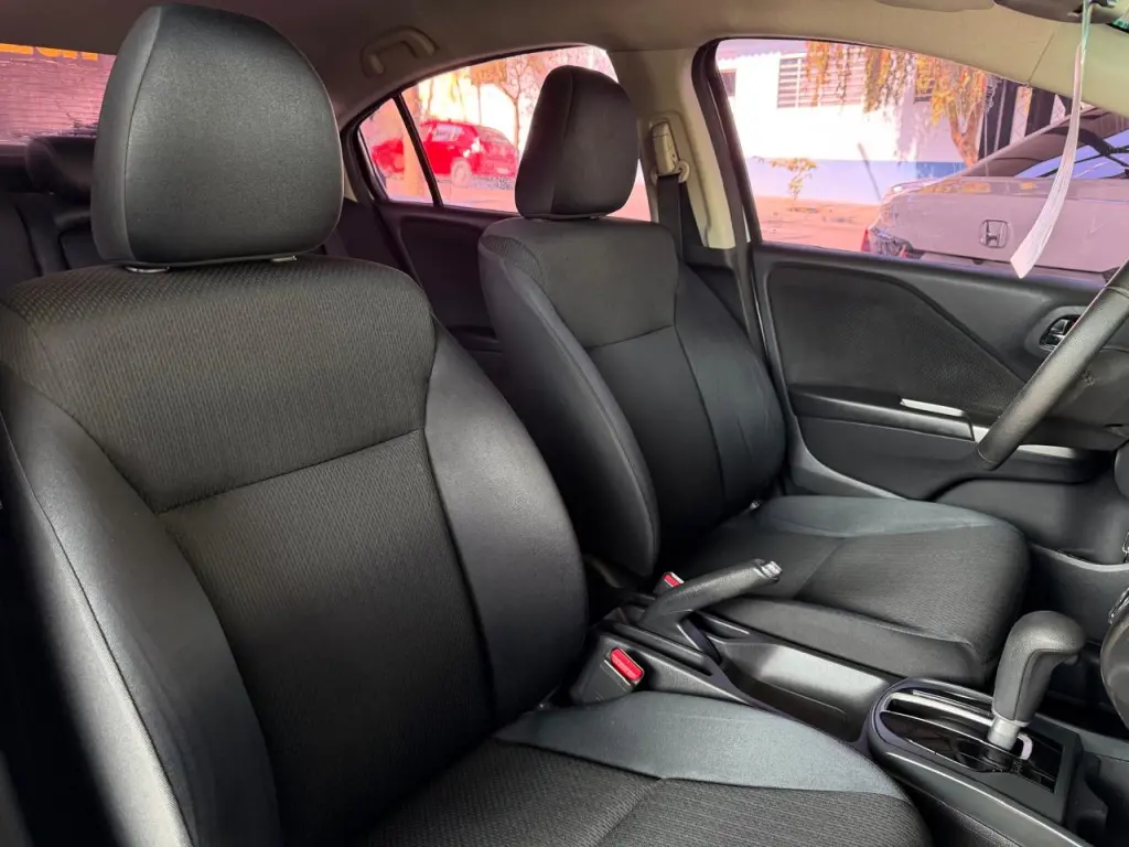 HONDA City Sedan - Foto