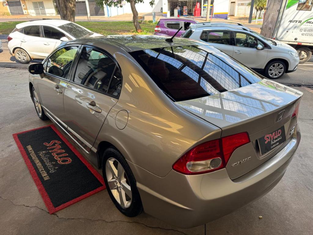HONDA Civic - Foto