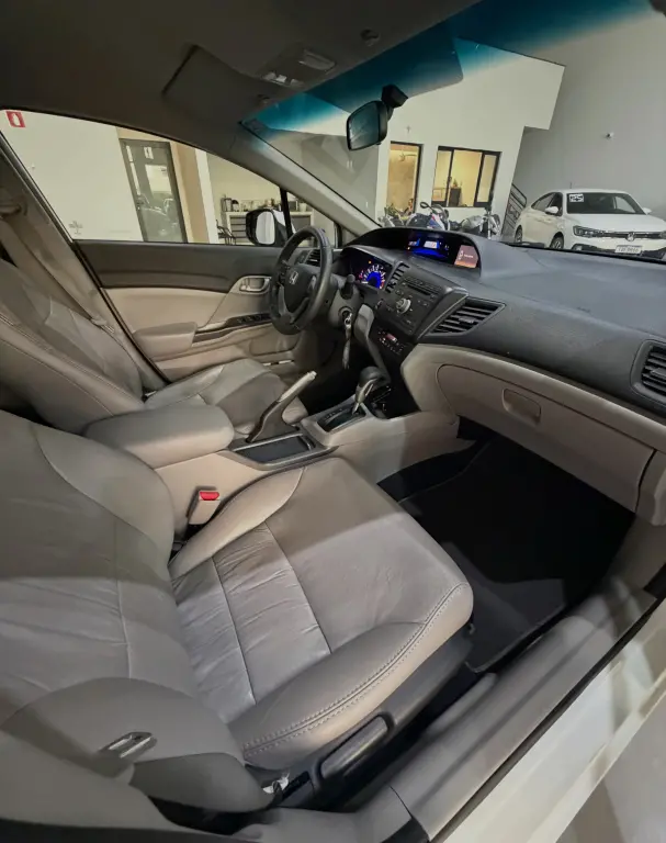 HONDA Civic - Foto