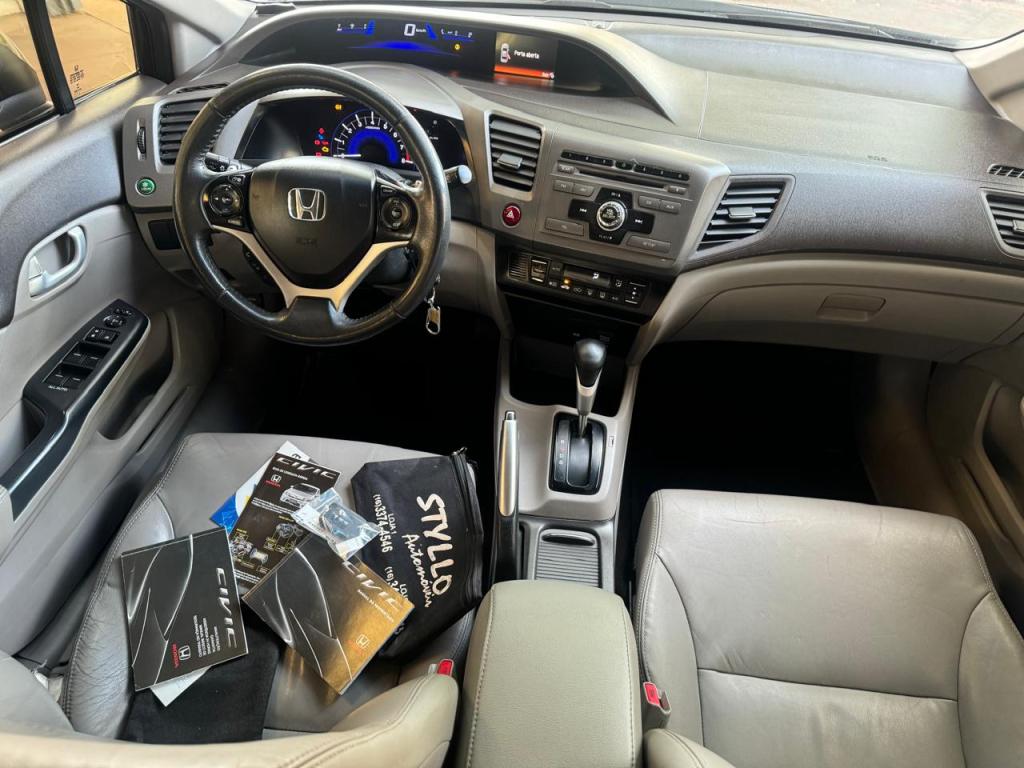 HONDA Civic - Foto