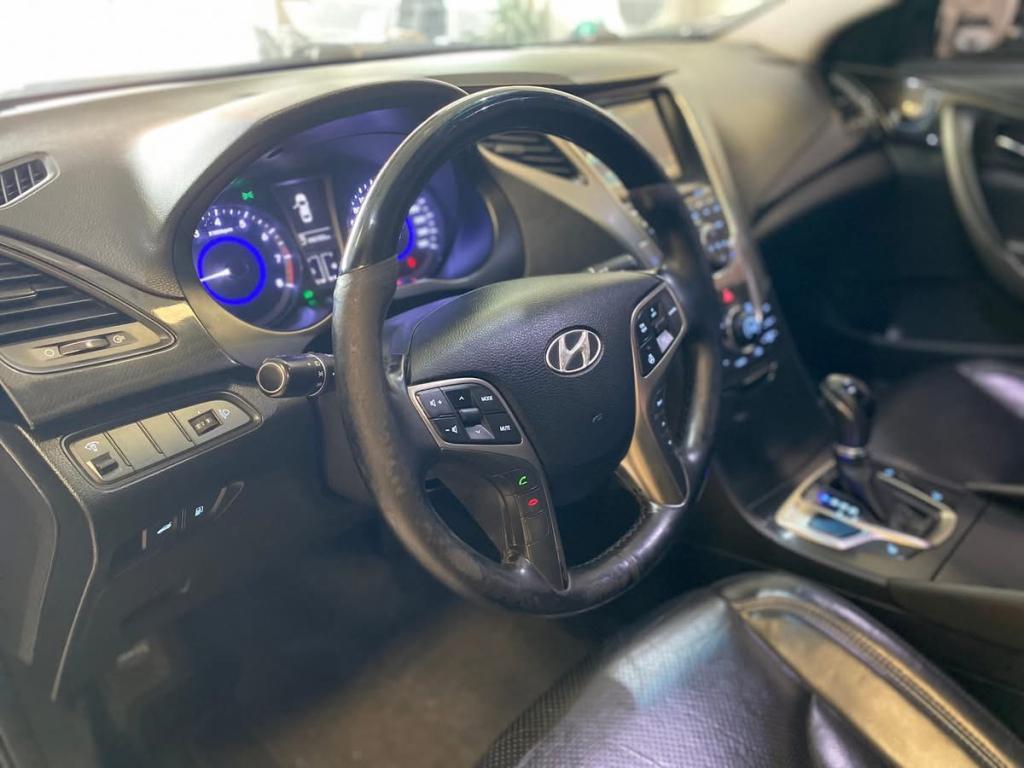 HYUNDAI Azera - Foto