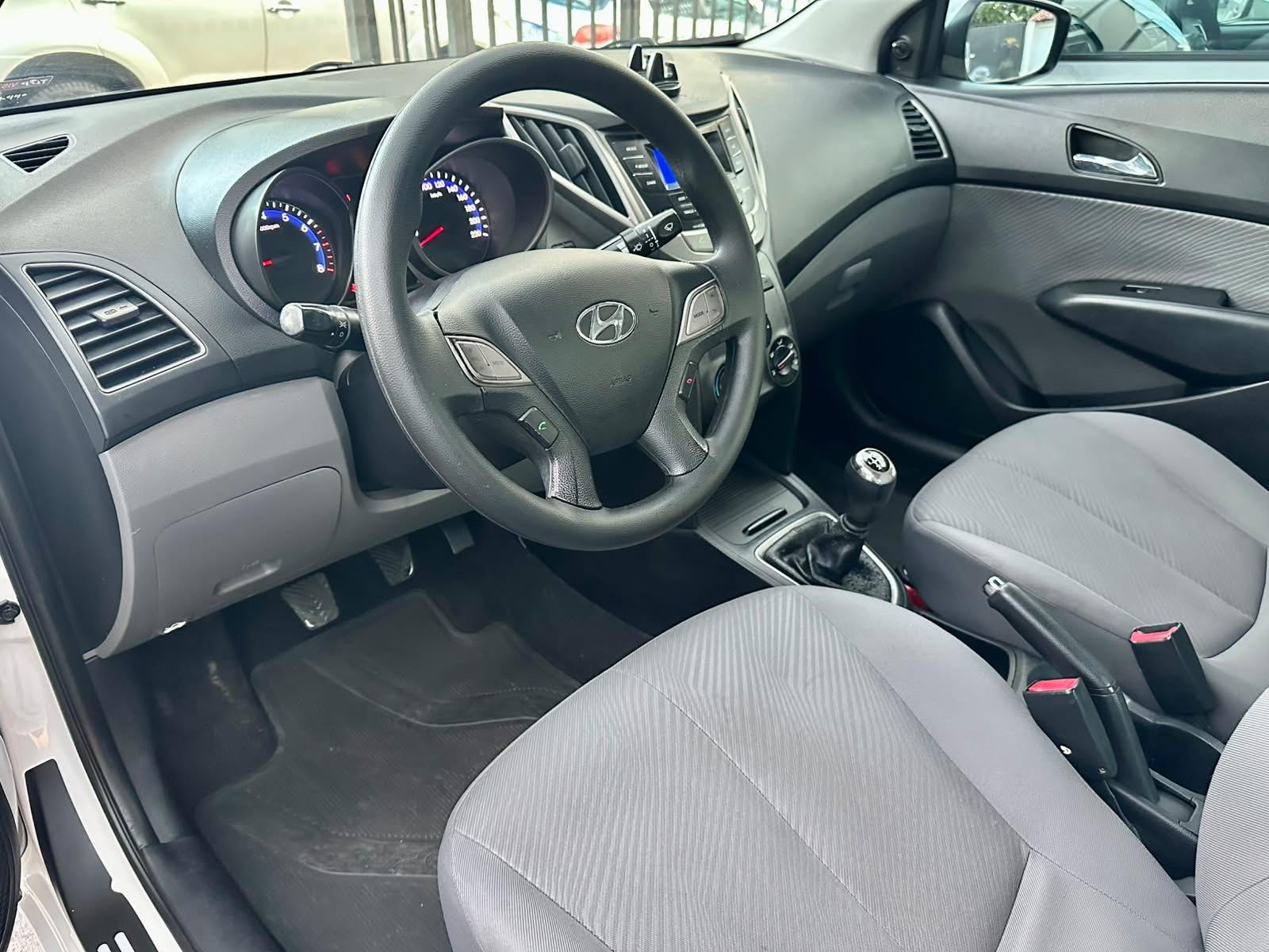 HYUNDAI HB 20 Hatch - Foto