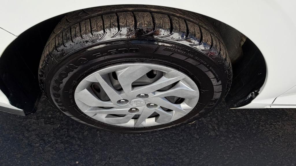HYUNDAI HB 20 Hatch - Foto