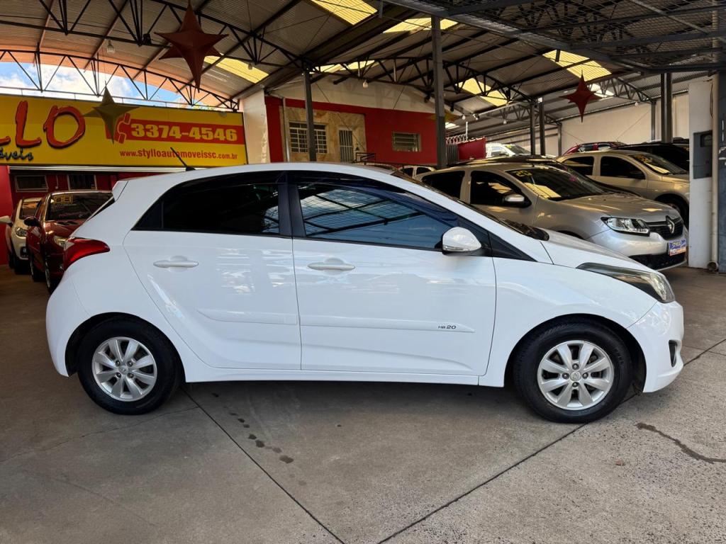 HYUNDAI HB 20 Hatch - Foto