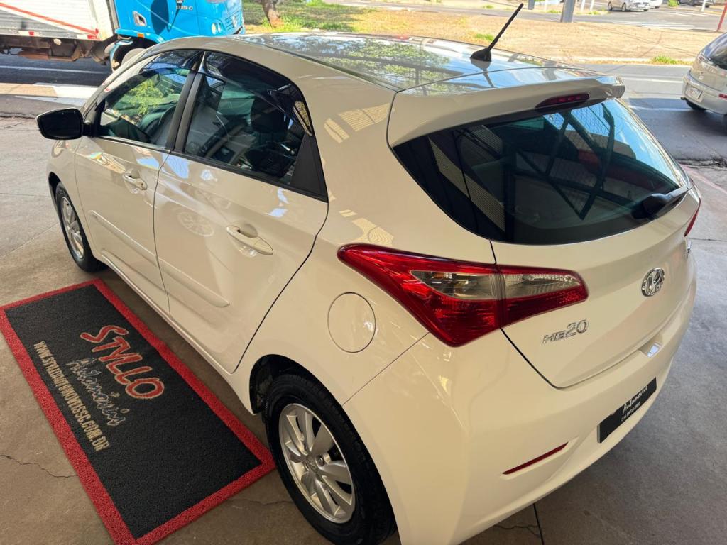 HYUNDAI HB 20 Hatch - Foto