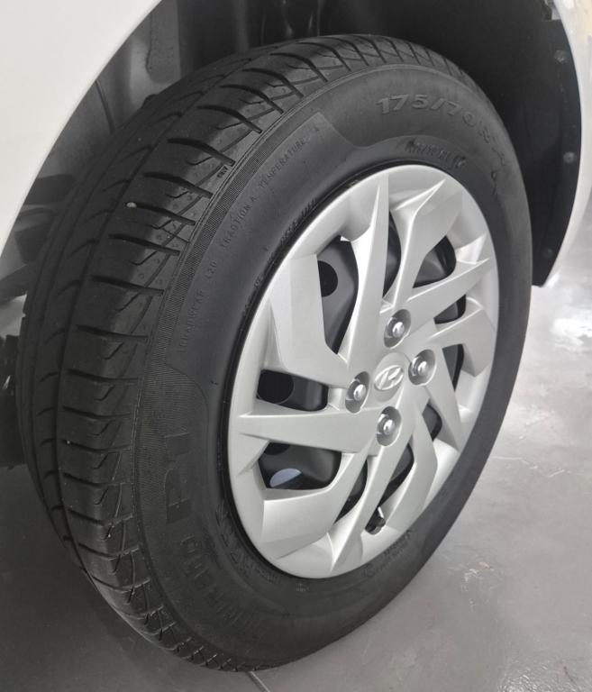HYUNDAI HB 20 Hatch - Foto