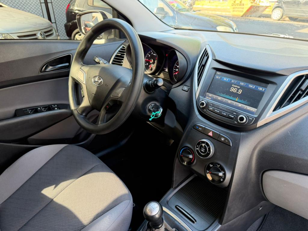 HYUNDAI HB 20 Sedan - Foto