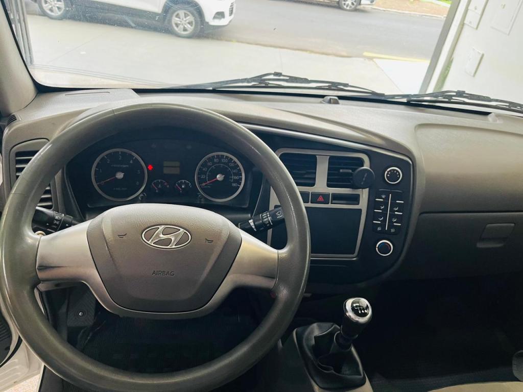 HYUNDAI HR - Foto