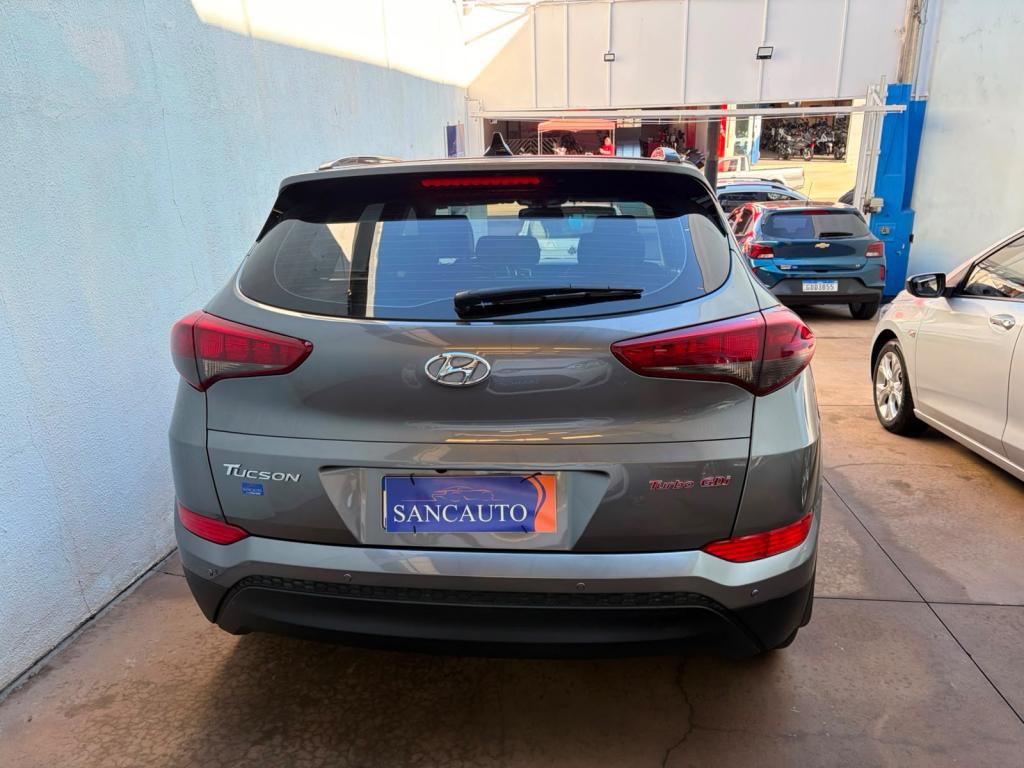 HYUNDAI Tucson - Foto