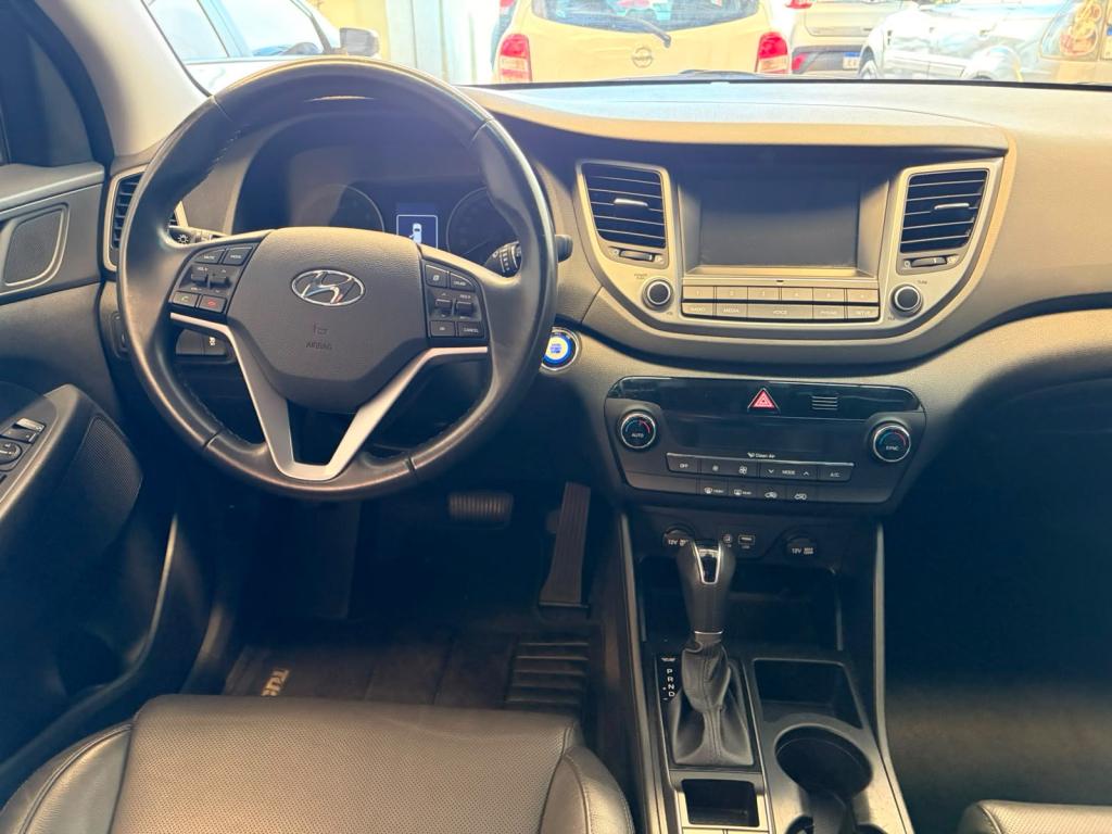 HYUNDAI Tucson - Foto